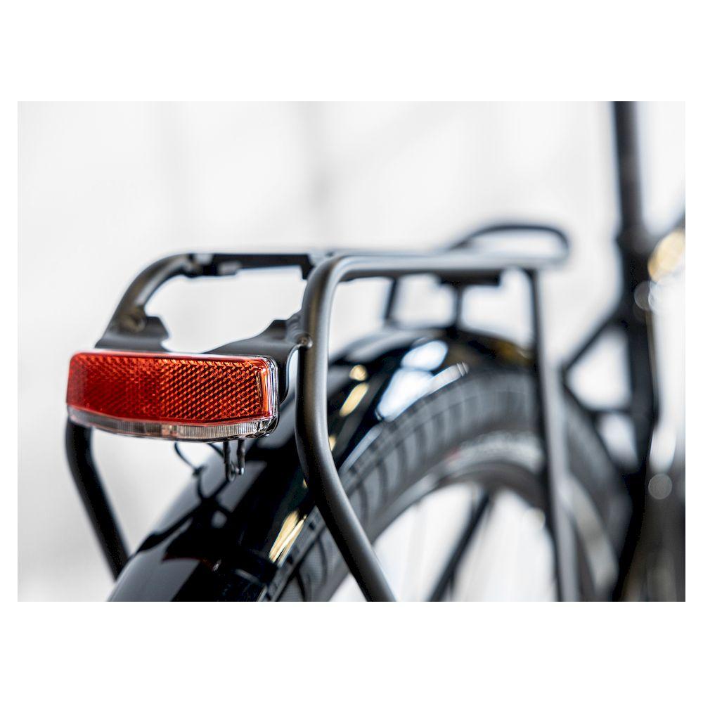 Trek Allant+ 5 Electric bike for rental in Tromsø