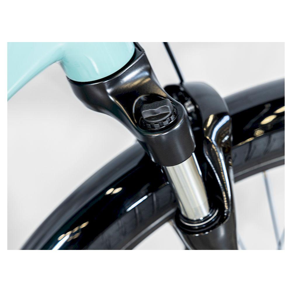 Trek Allant+ 5 Lowstep Electric bike rental Tromsø